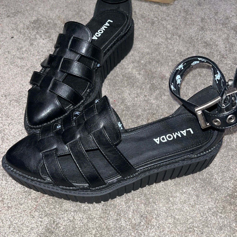 La Moda platform sandal chunky